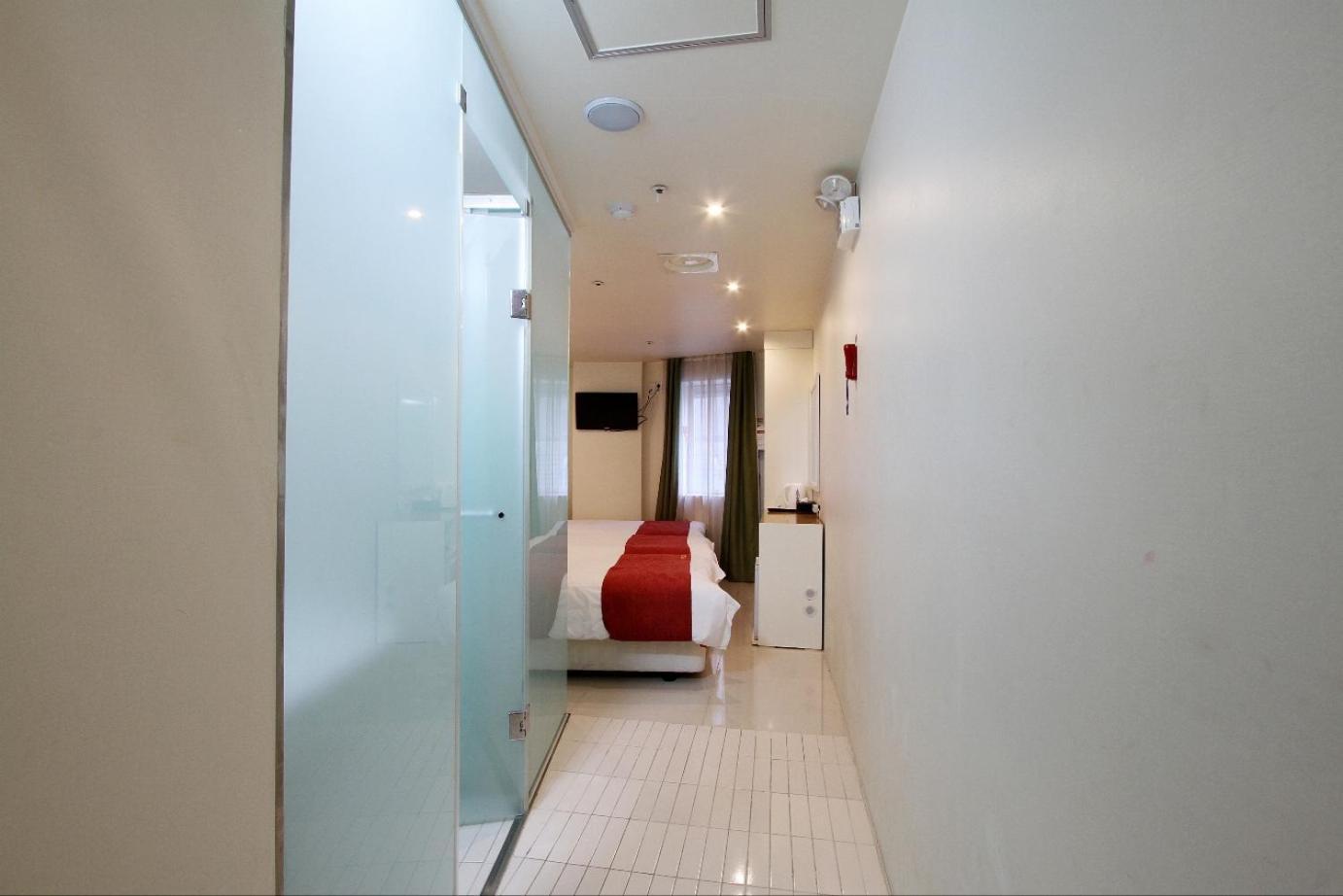 Hotel Myeongdong *