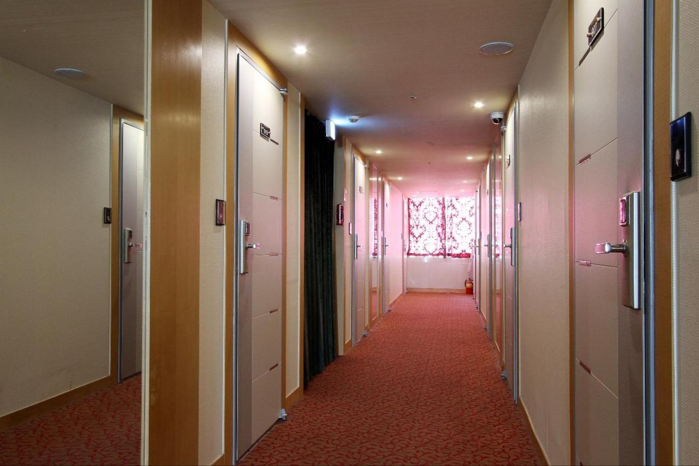 Myeongdong Hotel *